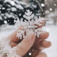 الكاتبه الصغيره.....💔